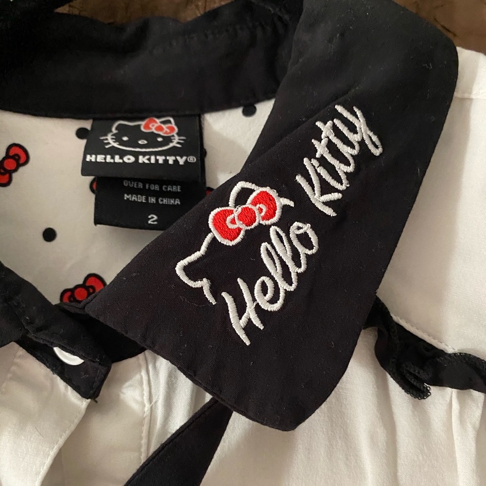 Hello kitty blouse